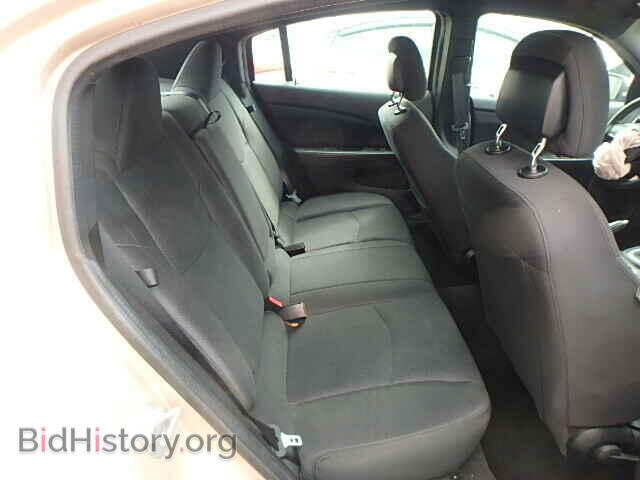 2014 CHRYSLER 200 - VIN: 1C3CCBAB9EN211812 - Фото 6