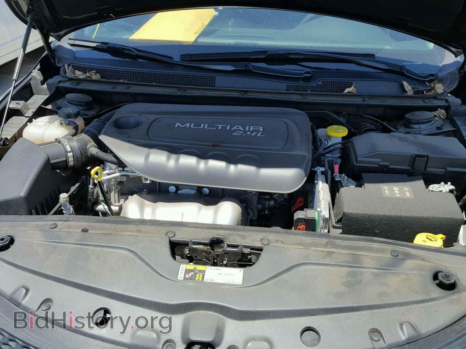 2016 CHRYSLER 200 - VIN: 1C3CCCAB6GN190121 - Фото 7