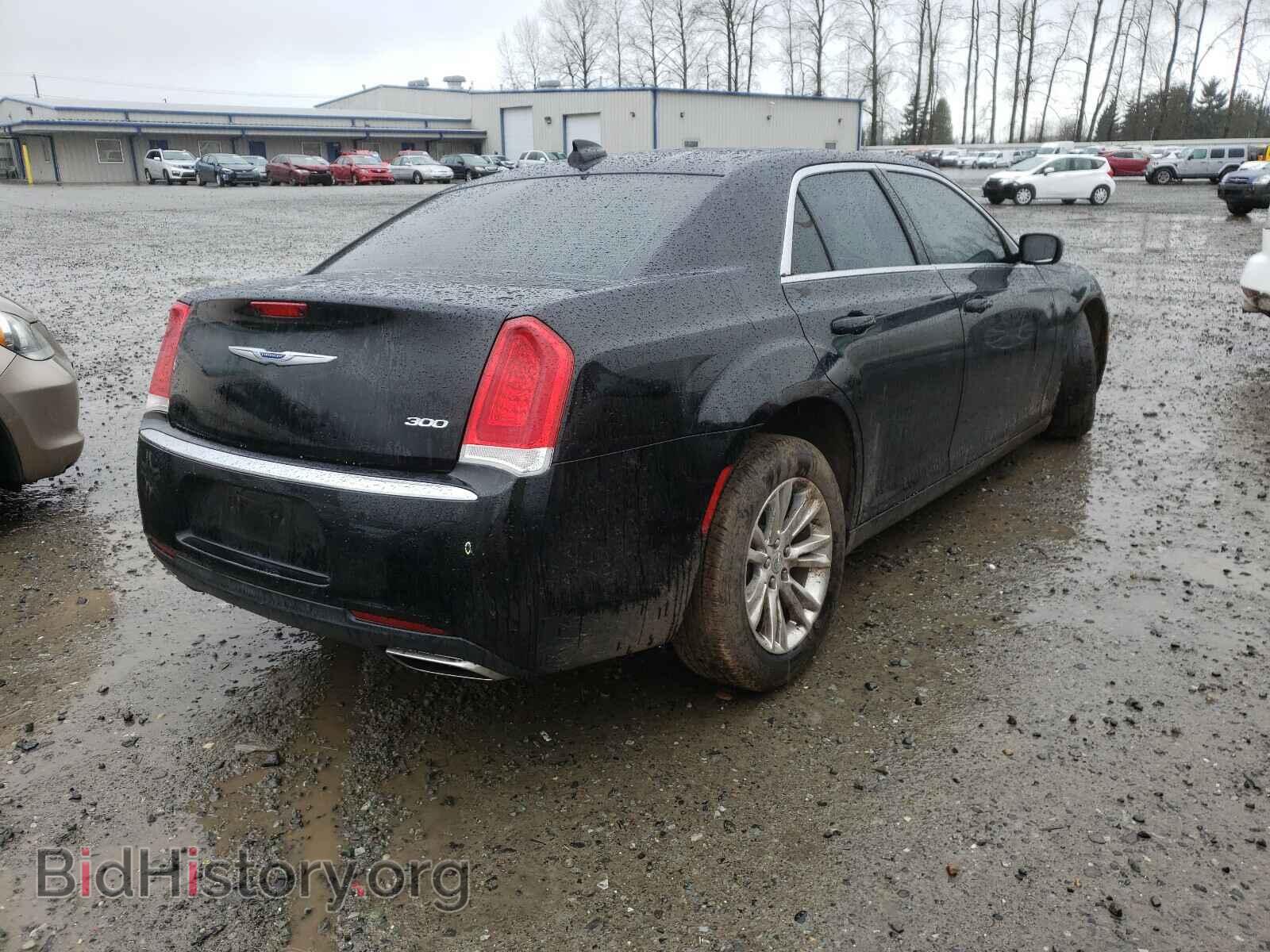 2019 CHRYSLER 300 - VIN: 2C3CCAAG6KH563109 - Фото 4