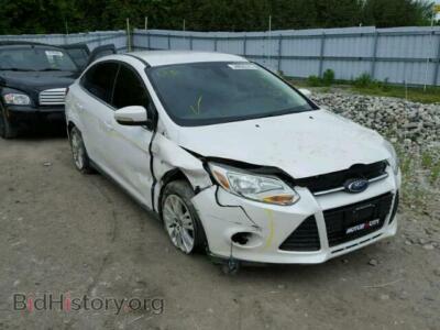 2012 Ford FOCUS Focus SEL, white — VIN 1FAHP3H25CL199206, Copart