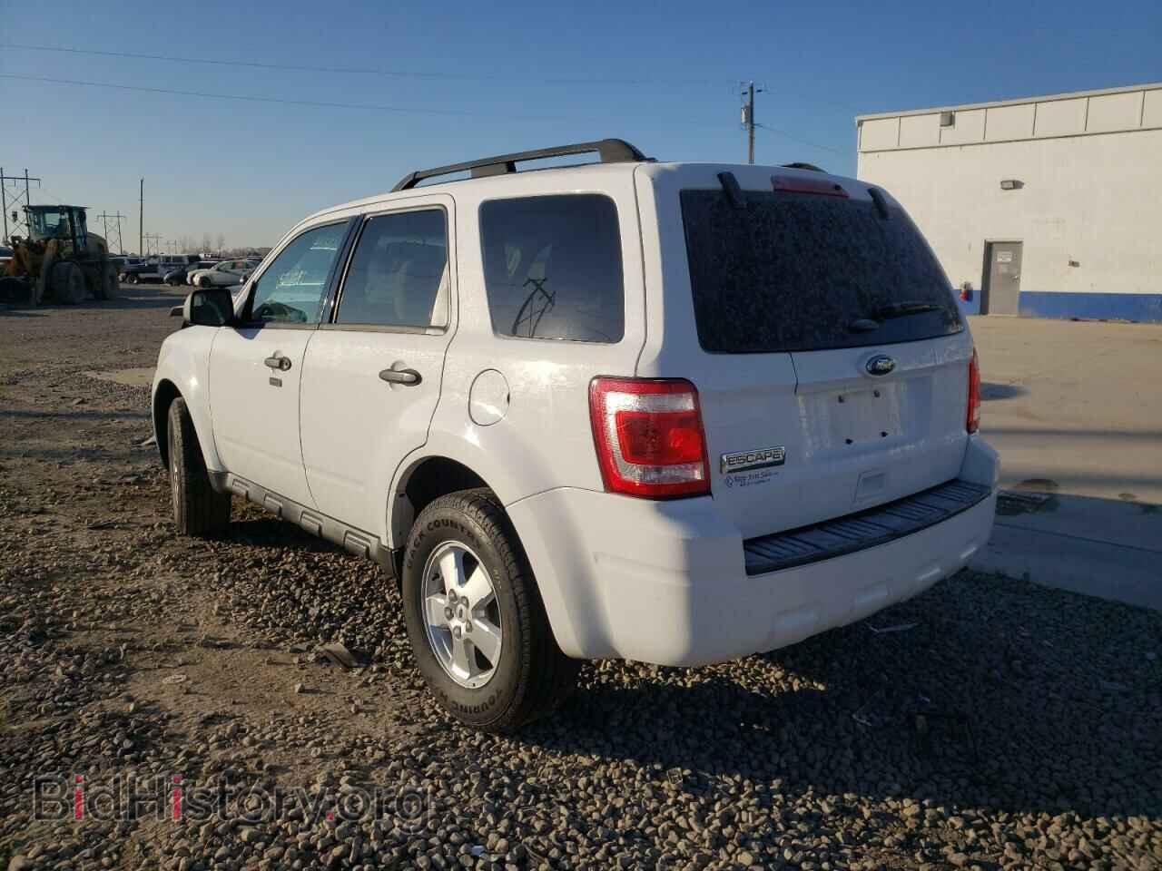 2011 FORD ESCAPE - VIN: 1FMCU9D70BKC11344 - Фото 3