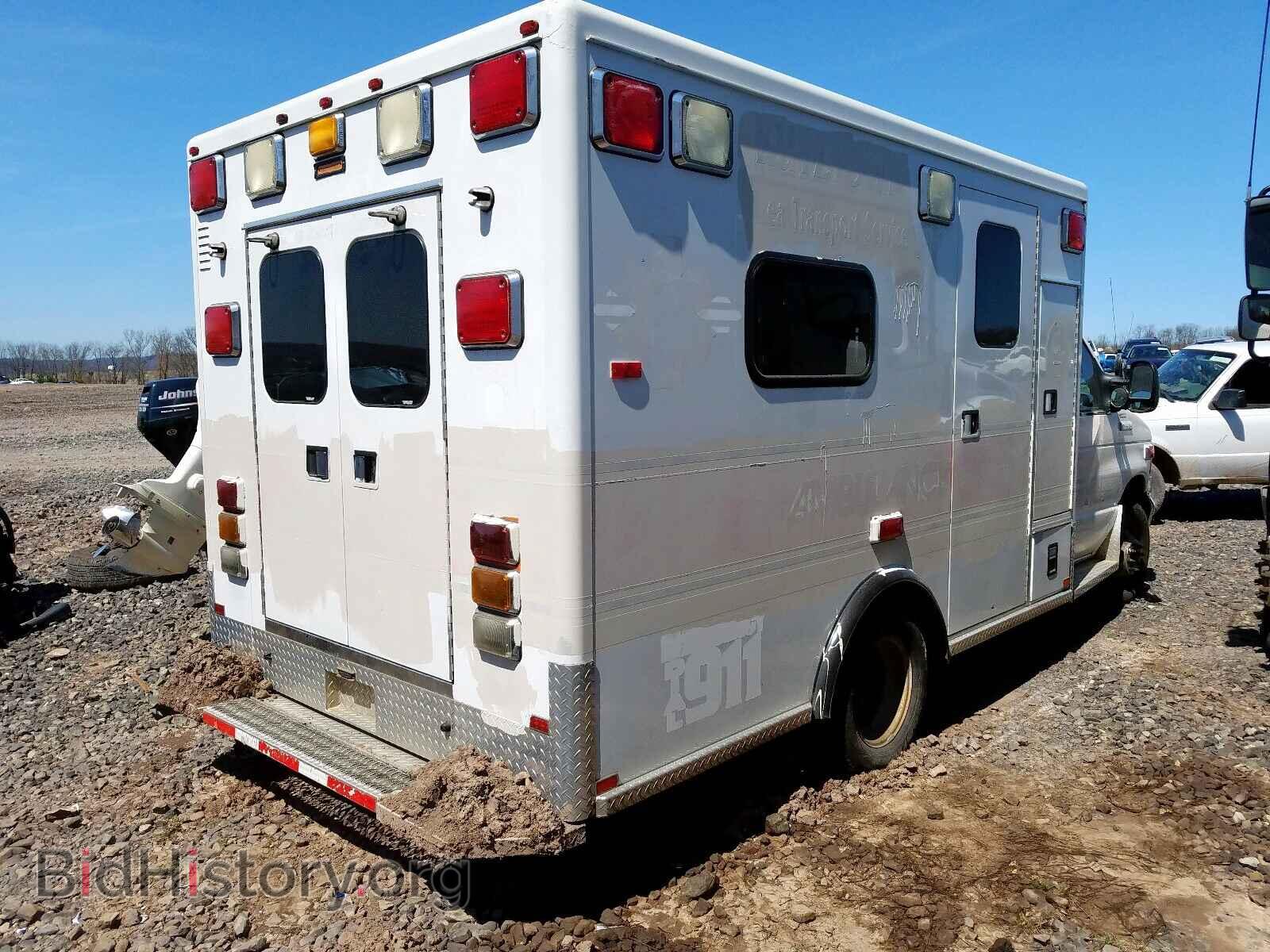 2007 FORD ECONOLINE - VIN: 1FDWE35P37DA85157 - Фото 4
