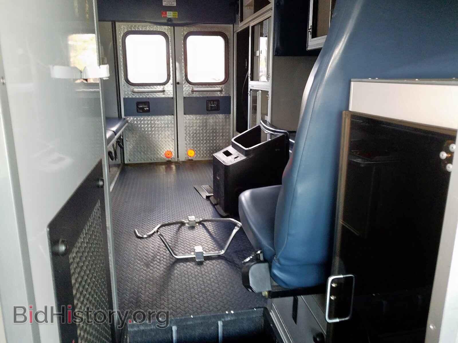 2007 FORD ECONOLINE - VIN: 1FDWE35P37DA85157 - Фото 6