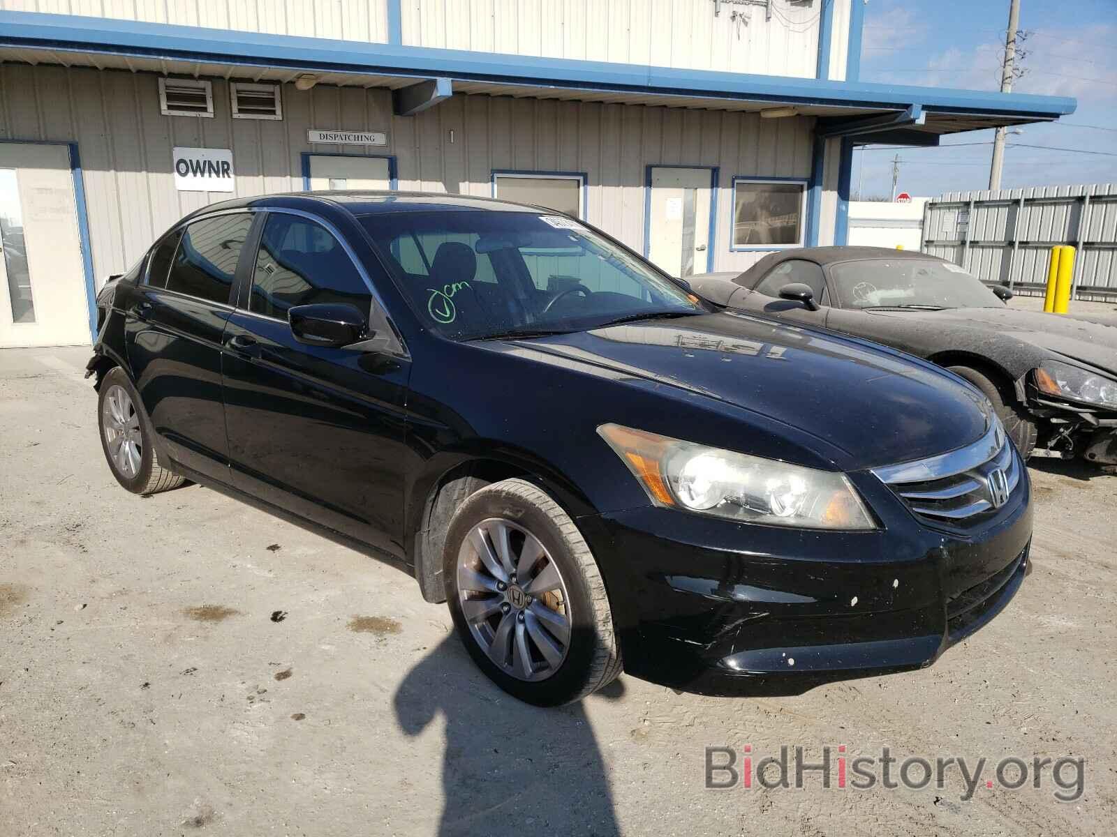 Photo 1HGCP2F73BA033128 - HONDA ACCORD 2011