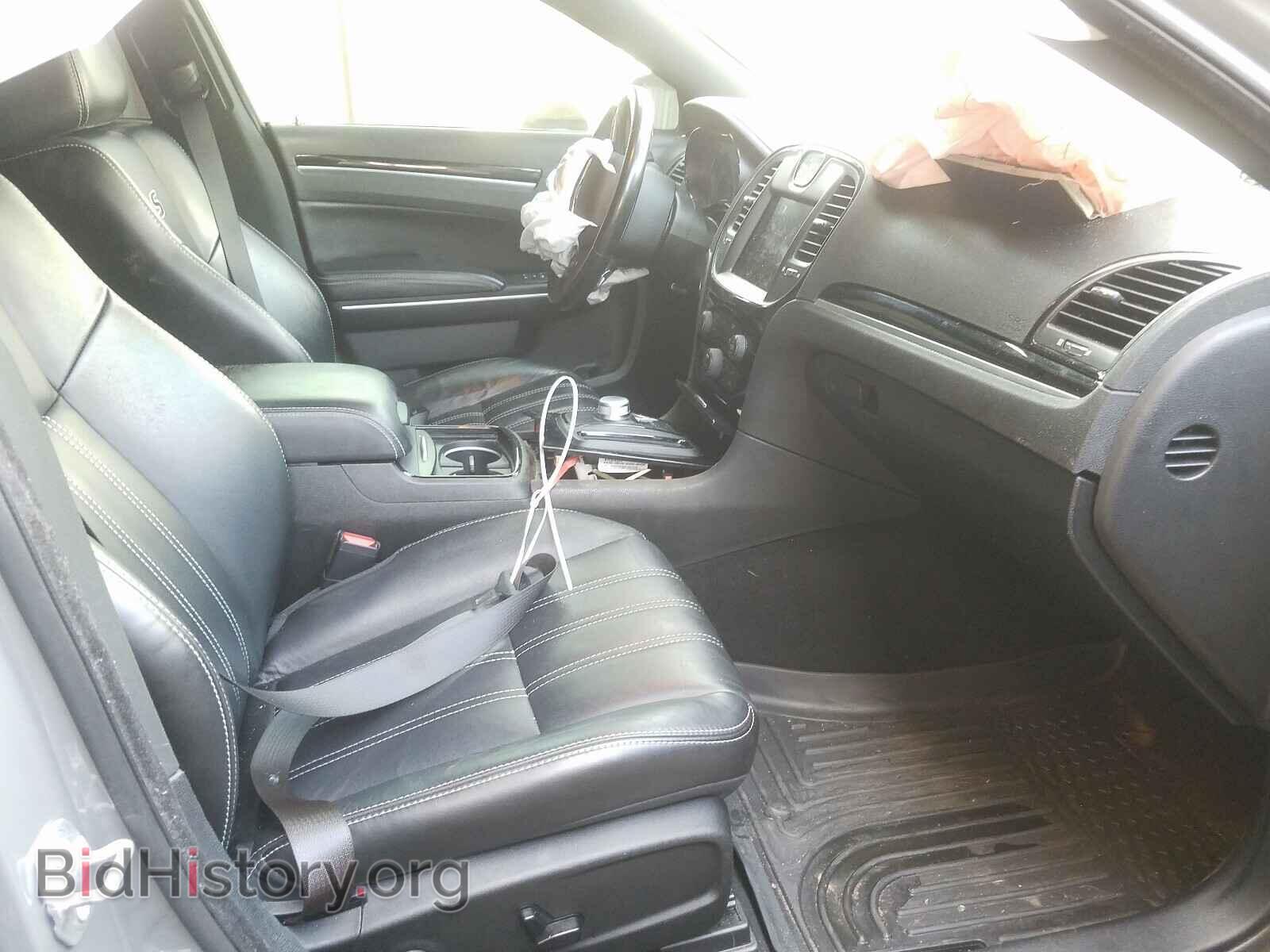 2019 CHRYSLER 300 - VIN: 2C3CCABG7KH559391 - Фото 5