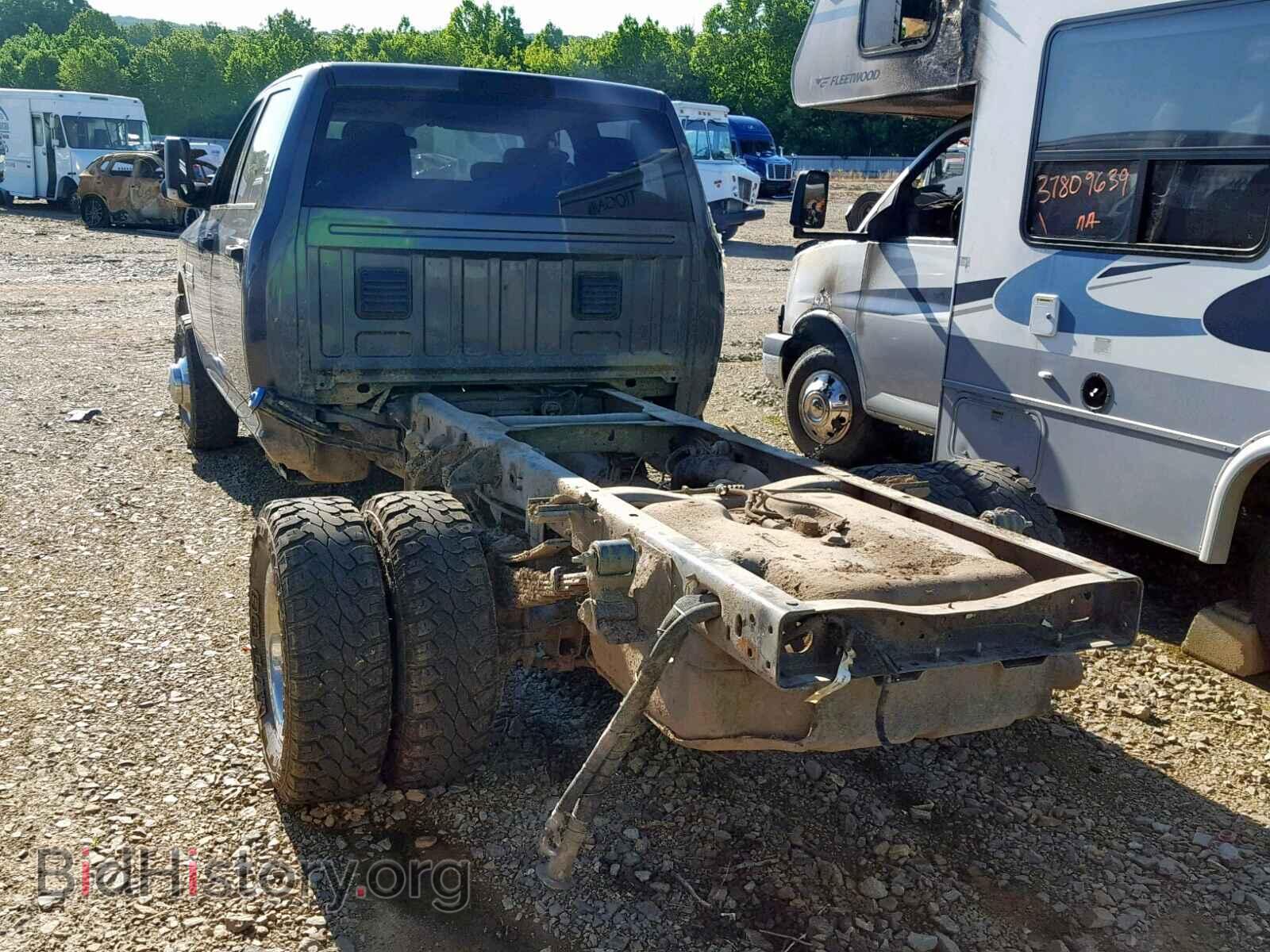 2017 RAM 3500 - VIN: 3C7WRTCL7HG758936 - Photo 3