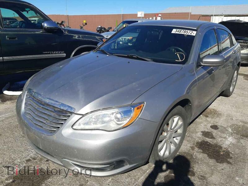 2013 Chrysler 200 (VIN 1C3CCBBB2DN667096) — фото 2 из 10
