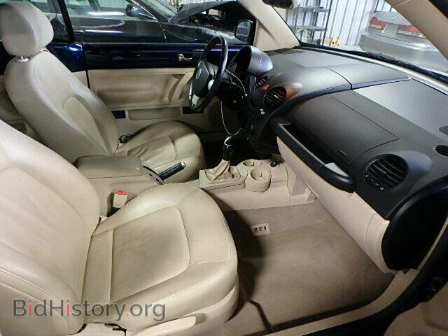 2004 VOLKSWAGEN BEETLE - VIN: 3VWCD31Y24M320587 - Фото 5