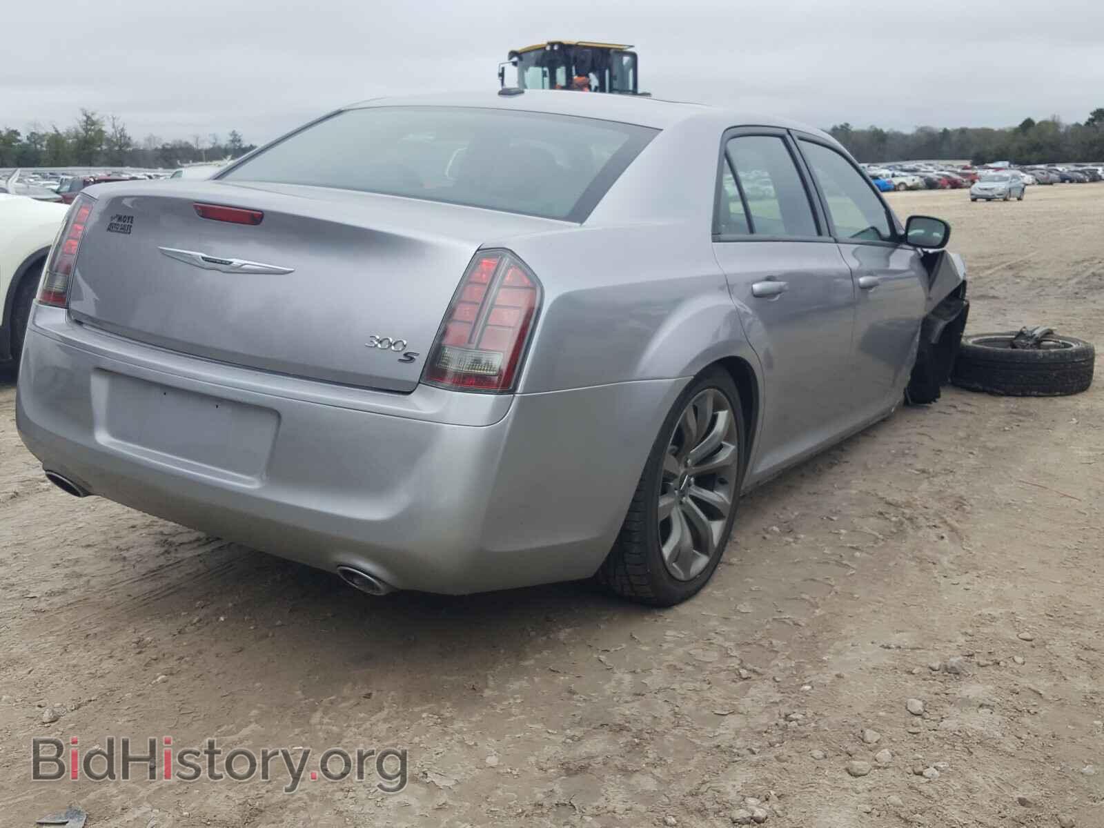 2014 CHRYSLER 300 - VIN: 2C3CCABG2EH229050 - Фото 4