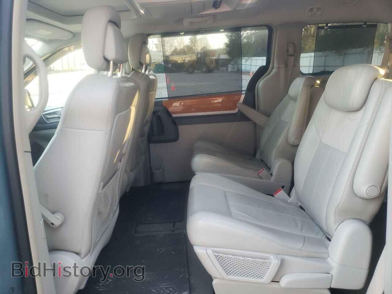 2010 CHRYSLER MINIVAN - VIN: 2A4RR7DX7AR493903 - Photo 6