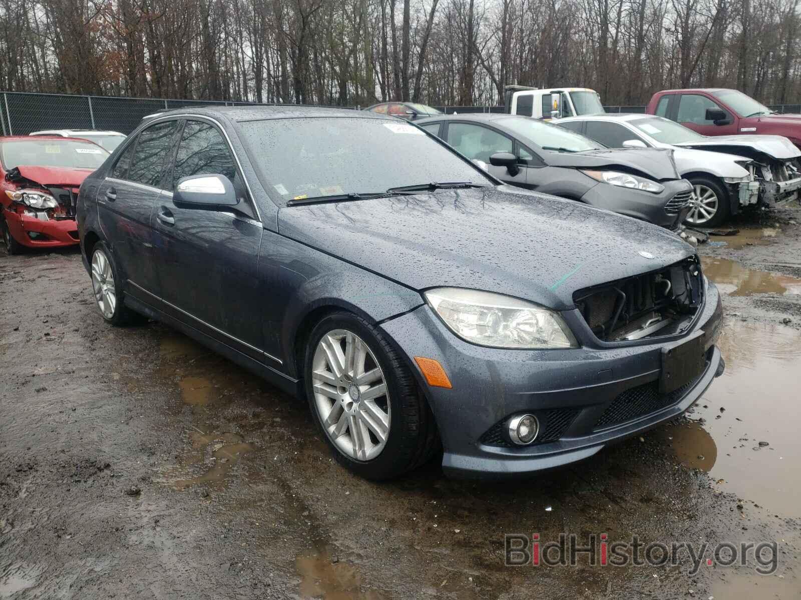 Photo WDDGF81X49R075192 - MERCEDES-BENZ C CLASS 2009