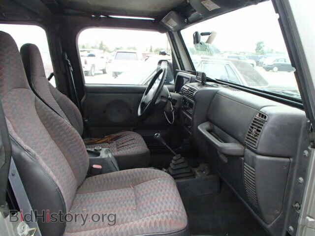 2000 JEEP WRANGLER - VIN: 1J4FA29P2YP801965 - Фото 5