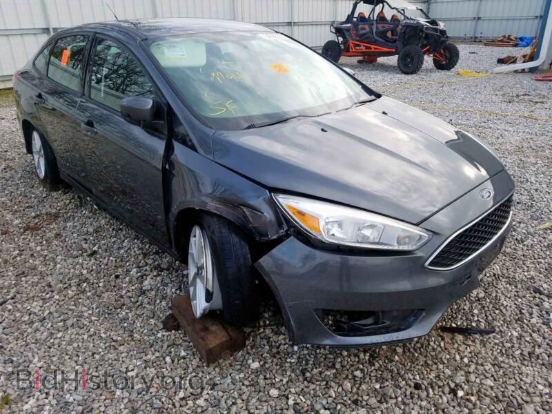 2017 Ford FOCUS Focus SE (VIN 1FADP3F20HL205423) — фото 1 из 10, Copart, повреждение: передняя часть