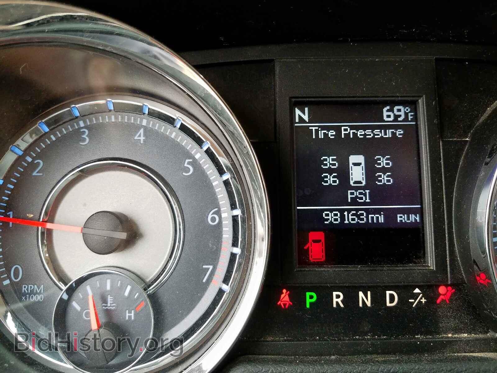 2016 CHRYSLER TOWN & COU - VIN: 2C4RC1BG0GR111288 - Photo 8