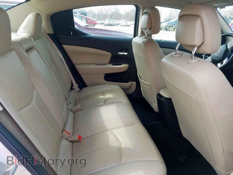 2011 Dodge AVENGER (VIN 1B3BD2FG3BN572412) — photo 6 of 10