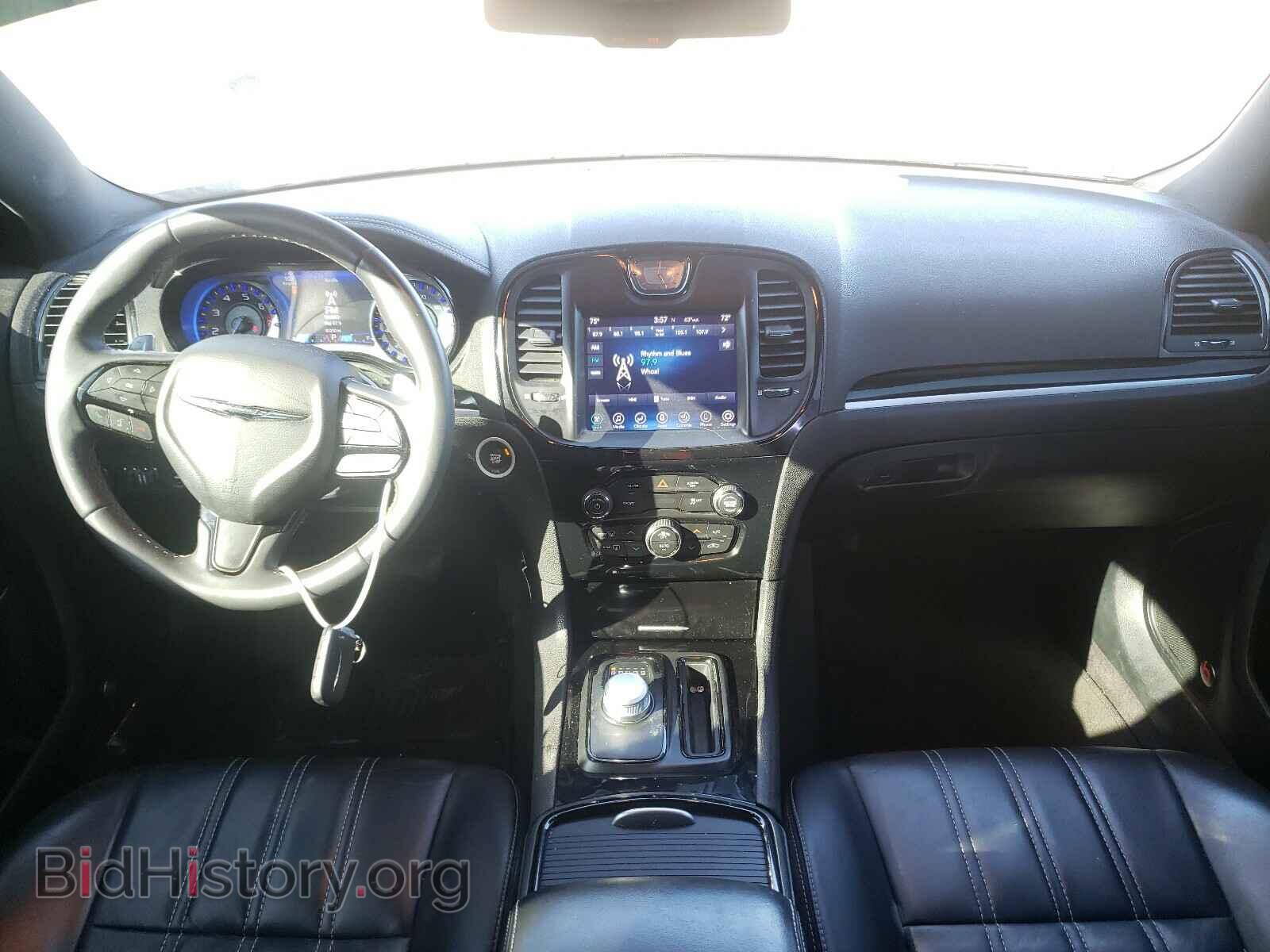 2017 CHRYSLER 300 - VIN: 2C3CCABGXHH565338 - Фото 9