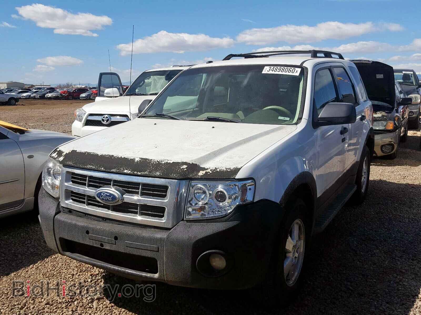 2011 FORD ESCAPE - VIN: 1FMCU9DG7BKA56632 - Photo 2
