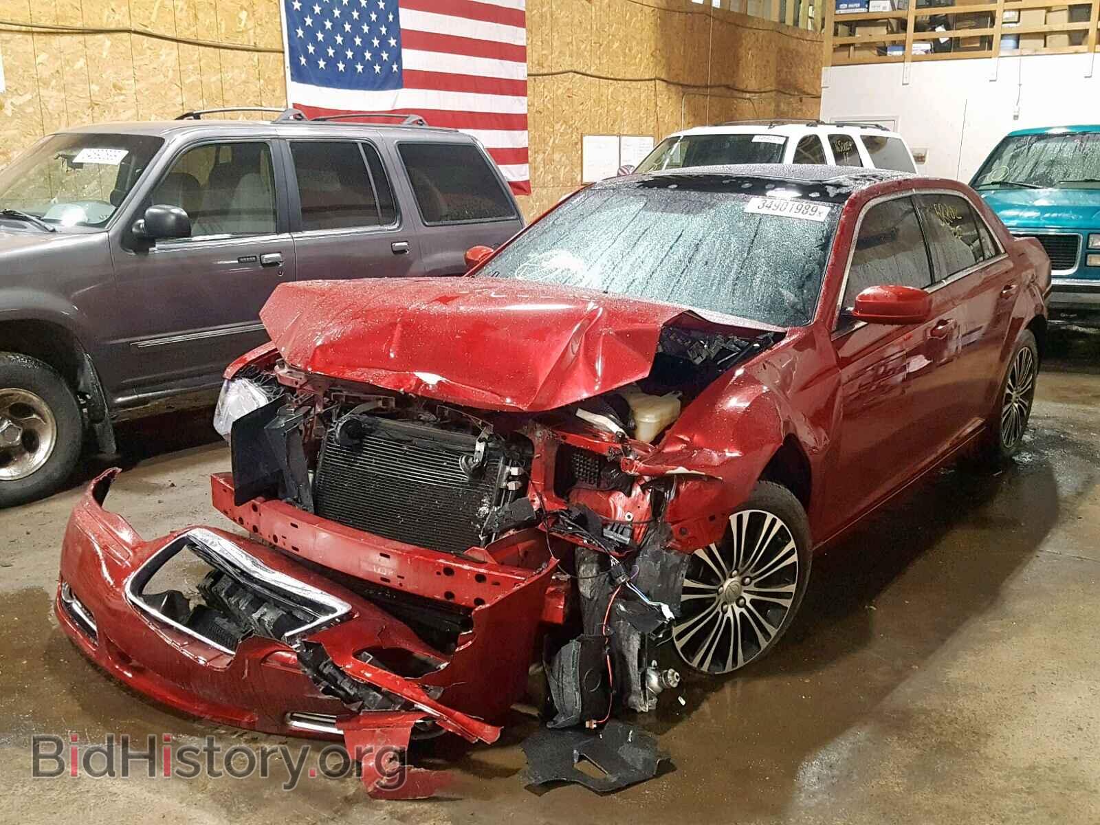 2014 CHRYSLER 300 - VIN: 2C3CCAGG0EH166801 - Фото 2