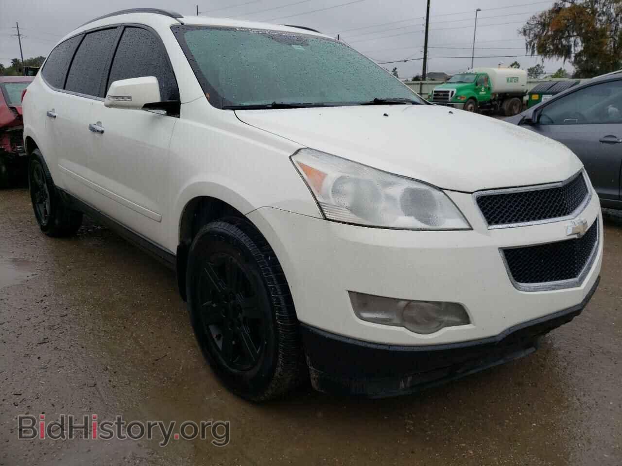 Photo 1GNKRGED5BJ158275 - CHEVROLET TRAVERSE 2011