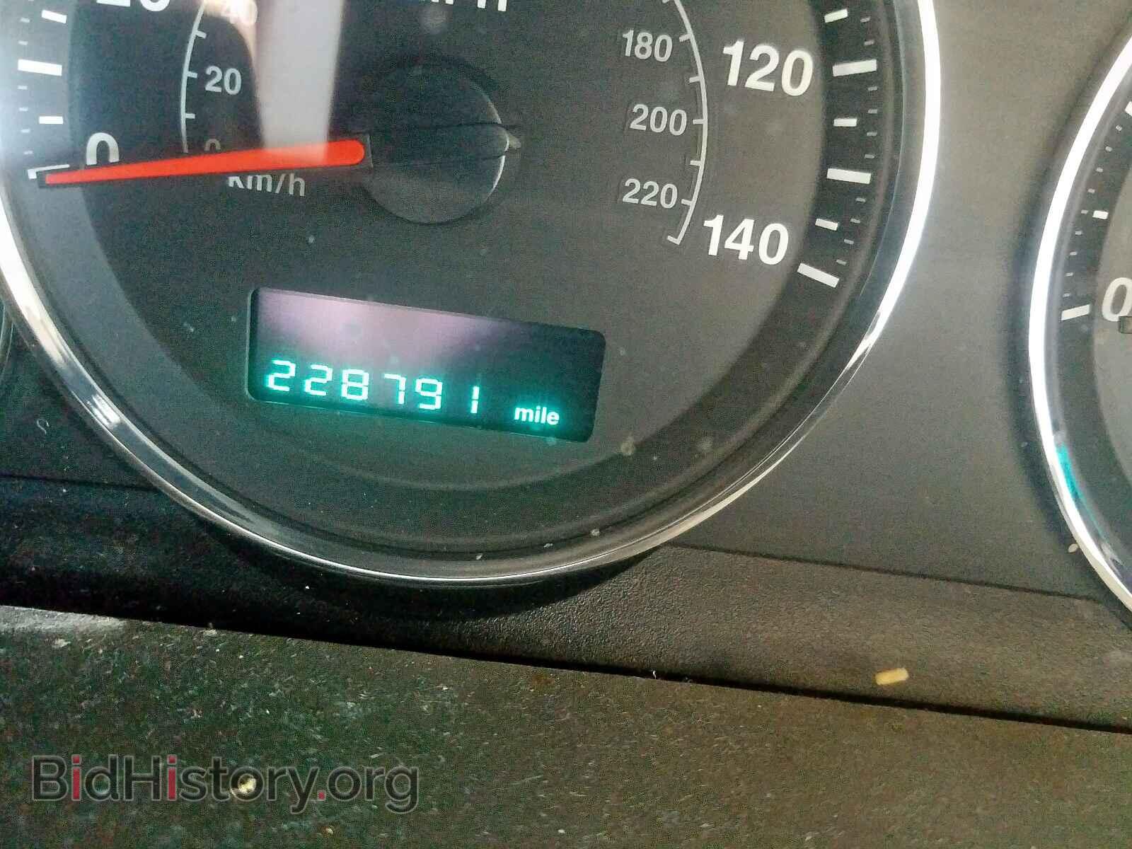 2007 JEEP COMMANDER - VIN: 1J8HH48P37C636384 - Photo 8