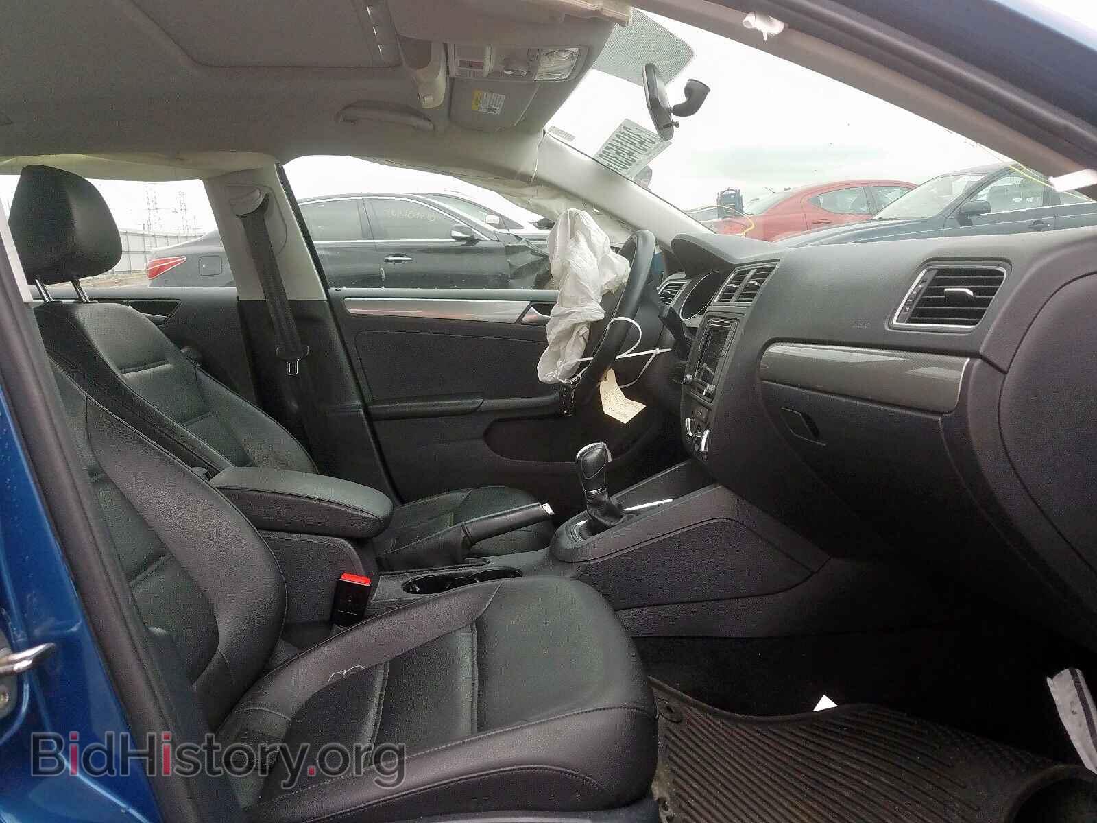 2017 VOLKSWAGEN JETTA - VIN: 3VWDB7AJ4HM365038 - Фото 5