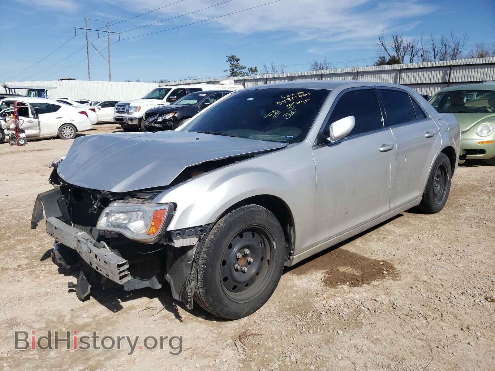 2012 CHRYSLER 300 - VIN: 2C3CCAAG9CH113780 - Фото 2