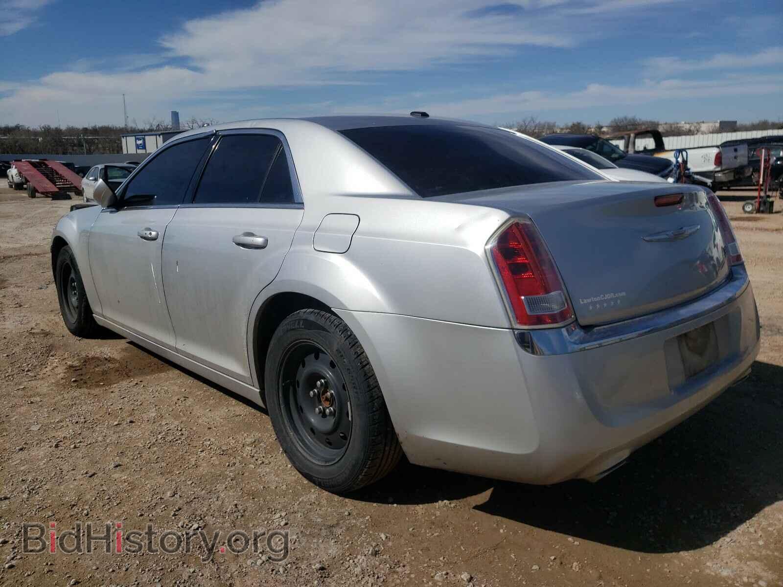 2012 CHRYSLER 300 - VIN: 2C3CCAAG9CH113780 - Фото 3