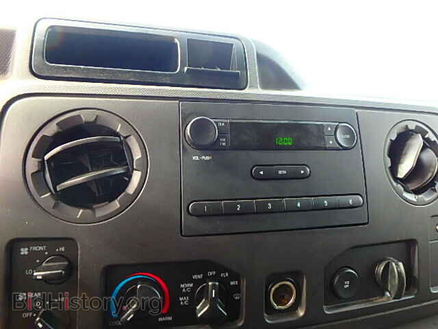 2011 FORD ECONOLINE - VIN: 1FBNE3BL4BDA40145 - Фото 9