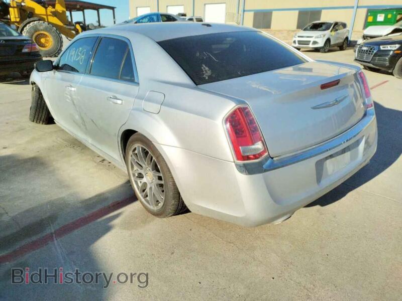 2012 Chrysler 300 (VIN 2C3CCAAG3CH277705) — фото 3 из 10