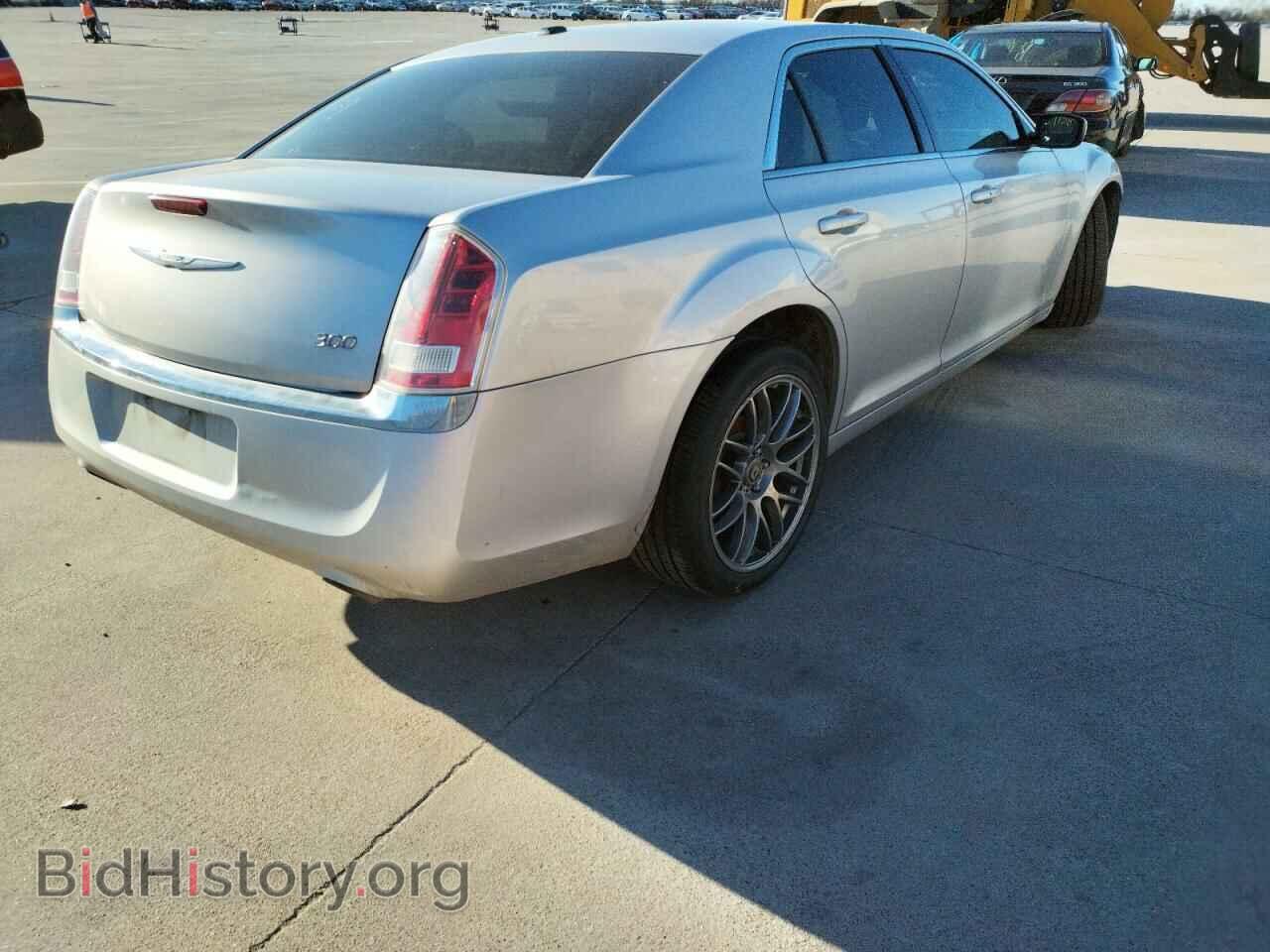 2012 CHRYSLER 300 - VIN: 2C3CCAAG3CH277705 - Фото 4
