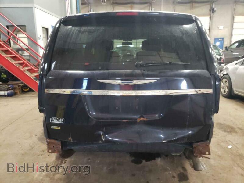 2011 Chrysler MINIVAN (VIN 2A4RR5DG2BR674963) — photo 9 of 10