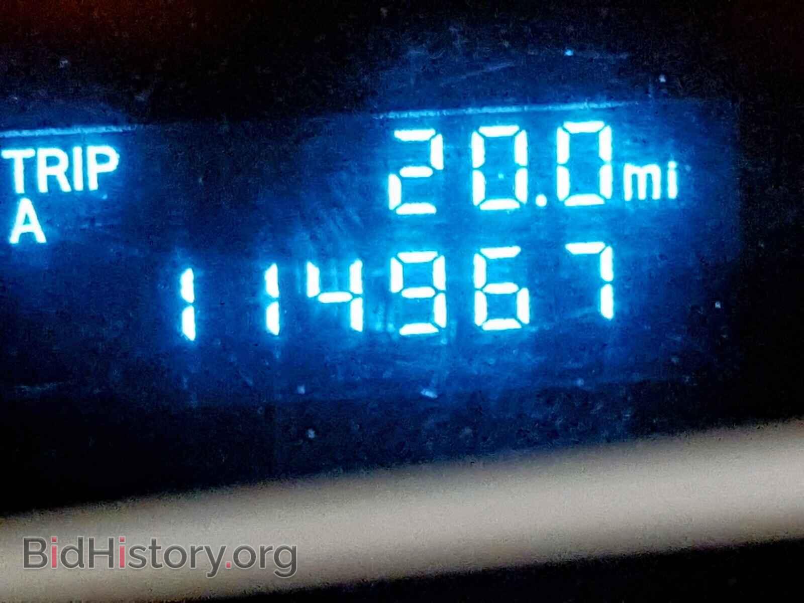 2008 FORD FOCUS - VIN: 1FAHP32N08W300029 - Фото 8