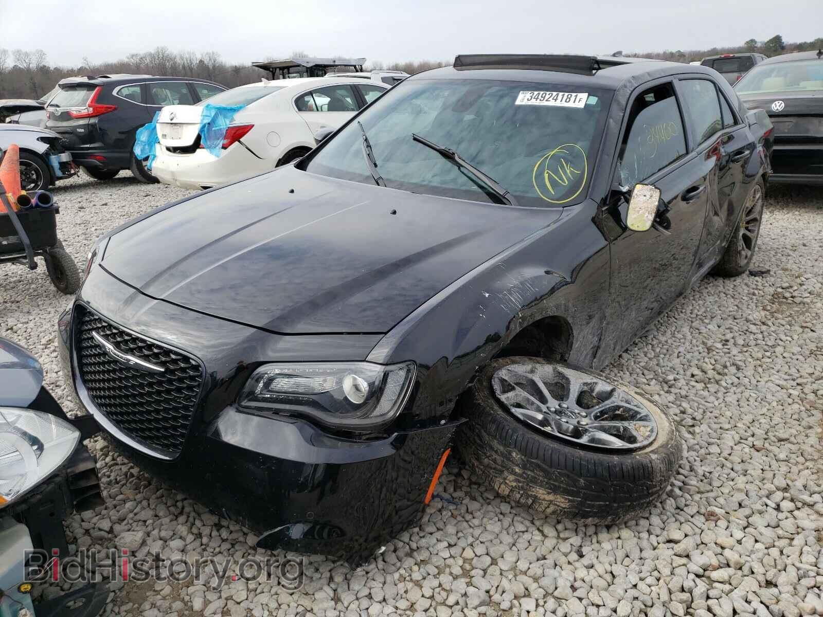 2016 CHRYSLER 300 - VIN: 2C3CCABG0GH141570 - Фото 2