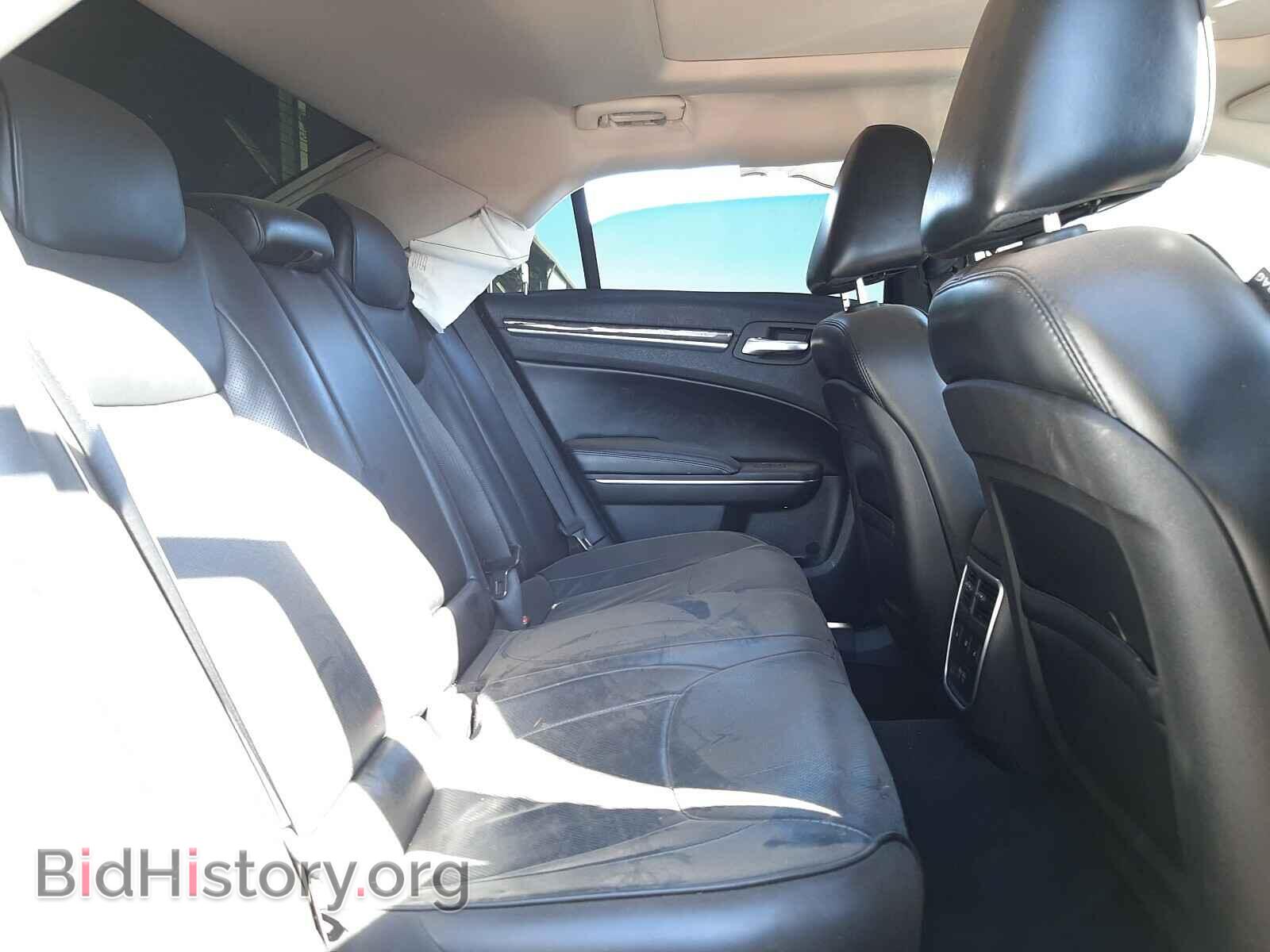 2016 CHRYSLER 300 - VIN: 2C3CCAEG1GH147647 - Фото 6