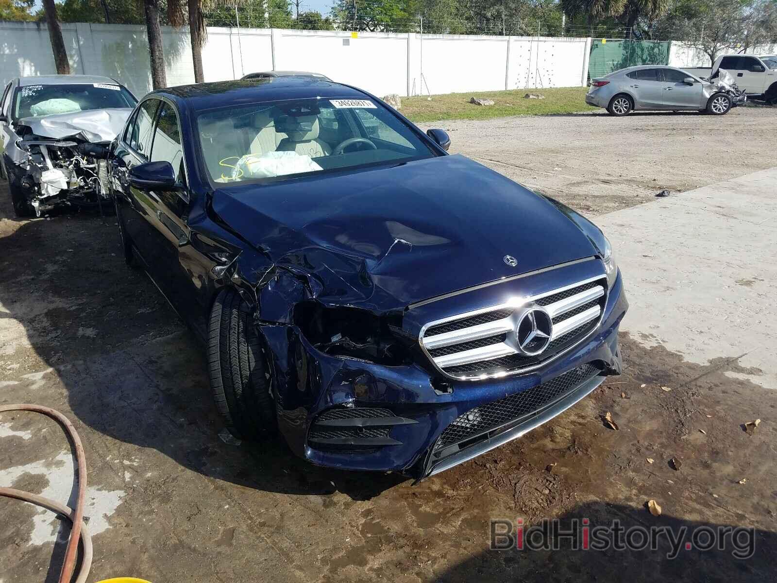 Photo WDDZF4JB6KA524804 - MERCEDES-BENZ E CLASS 2019