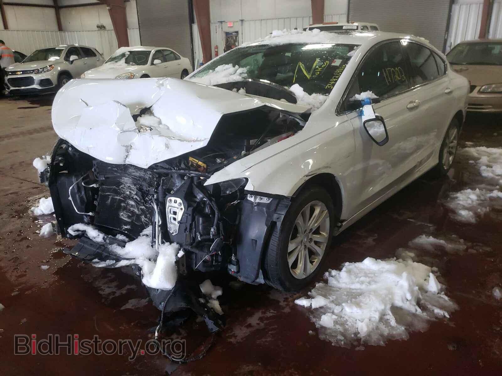 2015 CHRYSLER 200 - VIN: 1C3CCCAB0FN632549 - Фото 2