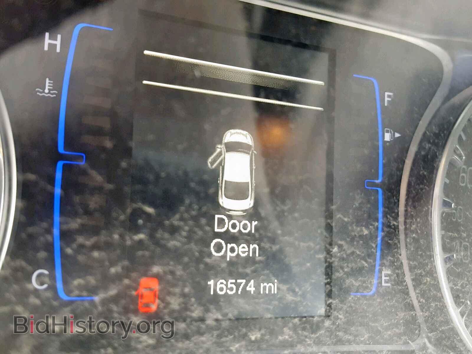 2017 CHRYSLER 200 - VIN: 1C3CCCAB6HN510328 - Фото 8