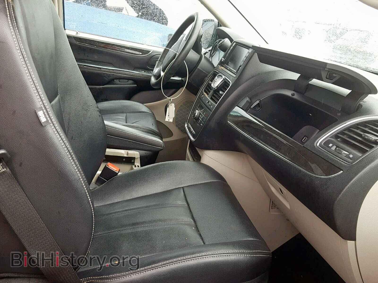 2014 CHRYSLER TOWN & COU - VIN: 2C4RC1BG7ER159710 - Фото 5