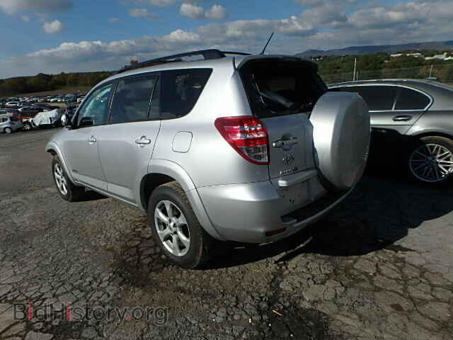 2011 TOYOTA RAV4 - VIN: 2T3DF4DV0BW121803 - Фото 3