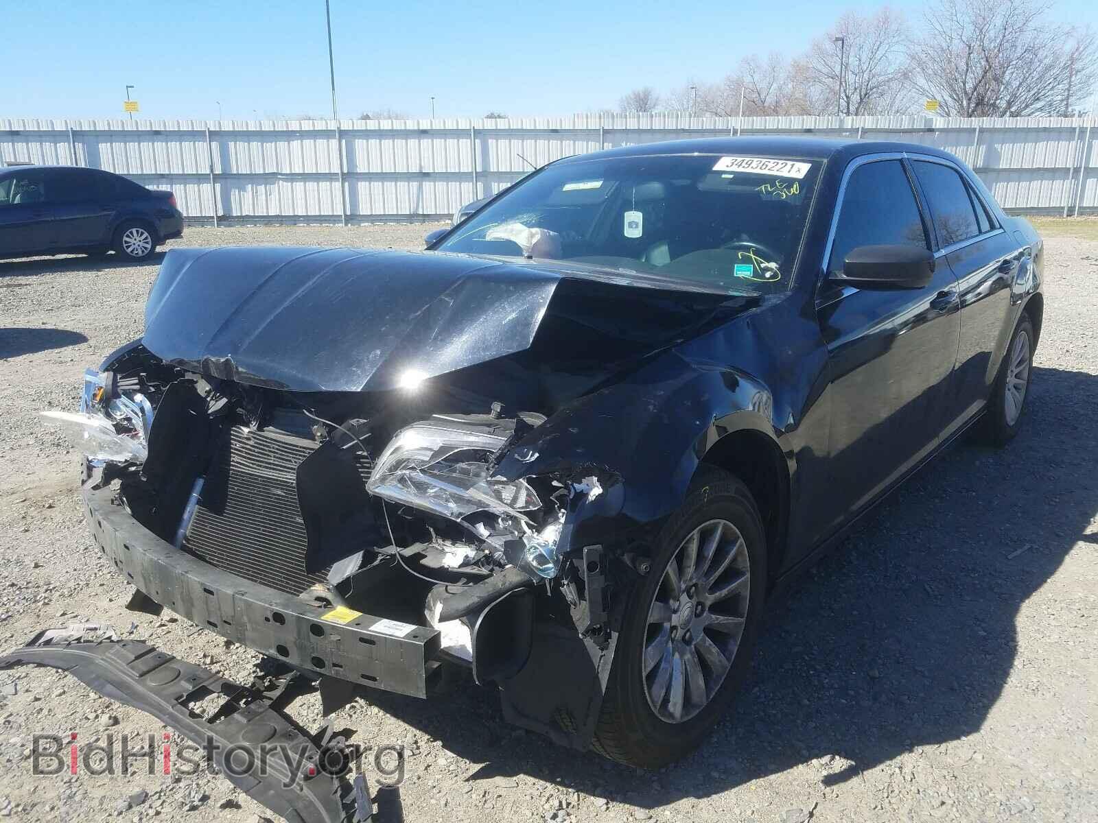 2013 CHRYSLER 300 - VIN: 2C3CCAAG5DH507018 - Фото 2