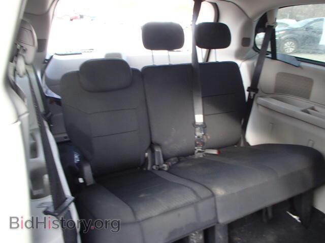 2010 DODGE CARAVAN - VIN: 2D4RN5D12AR120000 - Photo 9