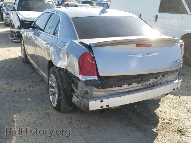 2017 Chrysler 300 (VIN 2C3CCAEG4HH630907) — photo 3 of 10