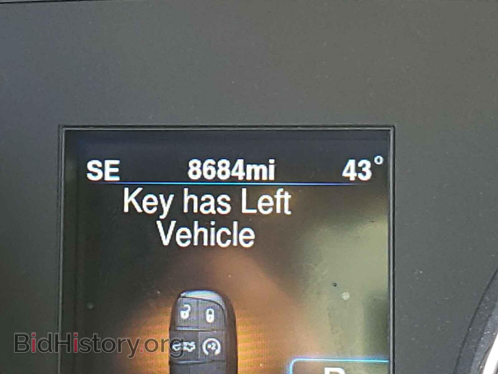 2014 CHRYSLER 300 - VIN: 2C3CCAAG2EH330106 - Фото 8