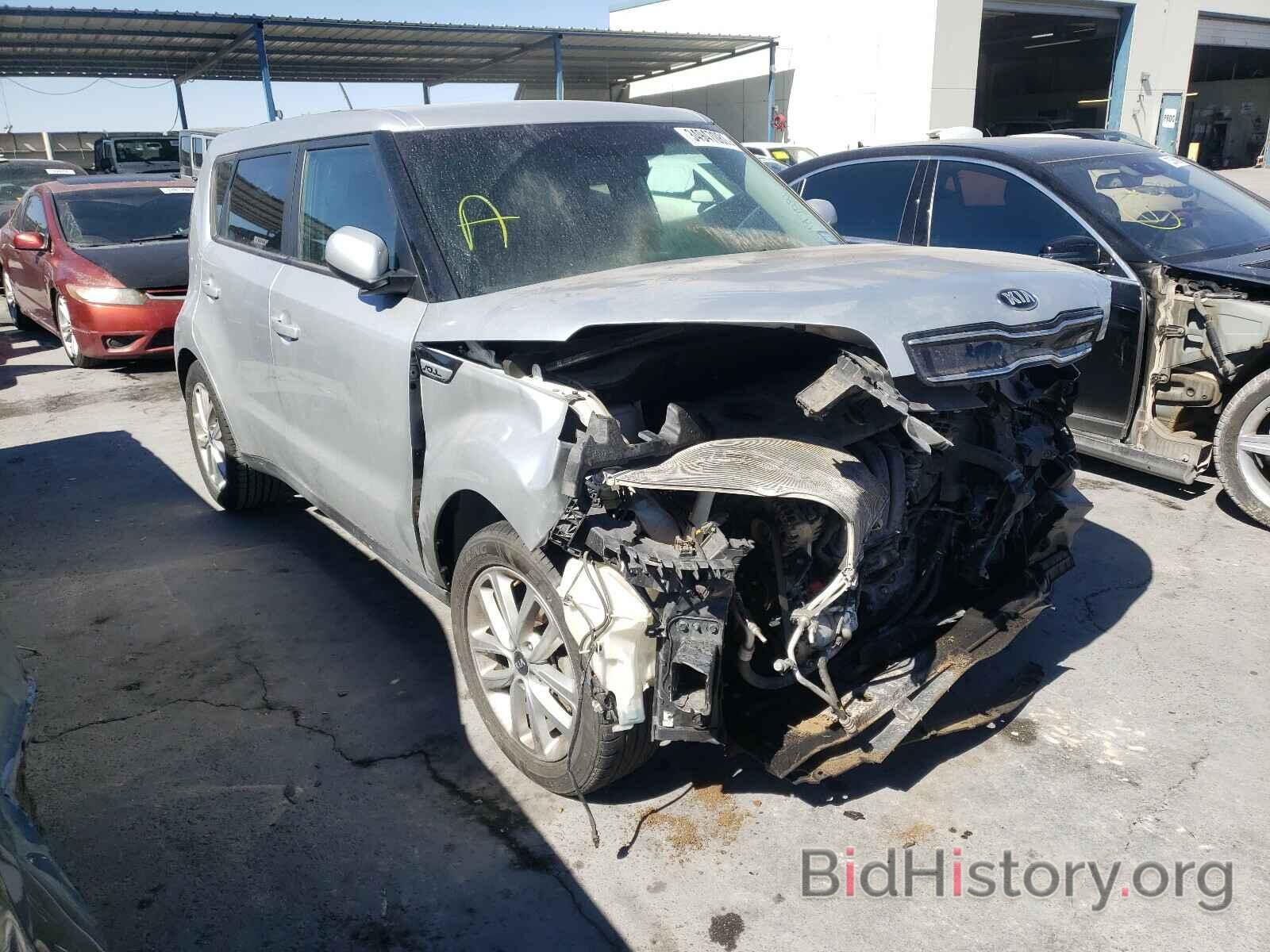 Photo KNDJP3A58J7530270 - KIA SOUL 2018