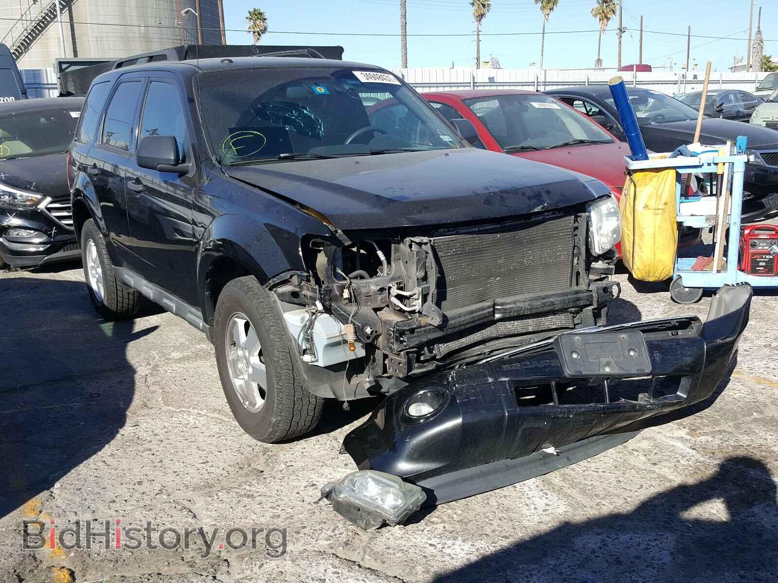 Фотография 1FMCU0DG5BKC31004 - FORD ESCAPE 2011
