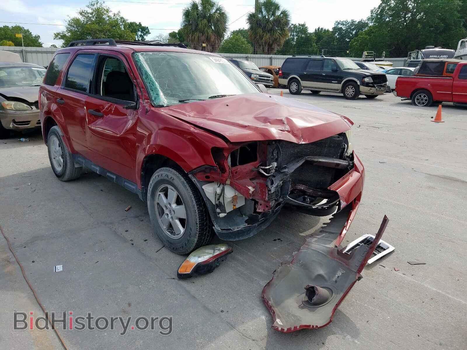 Photo 1FMCU0C75BKB34936 - FORD ESCAPE 2011