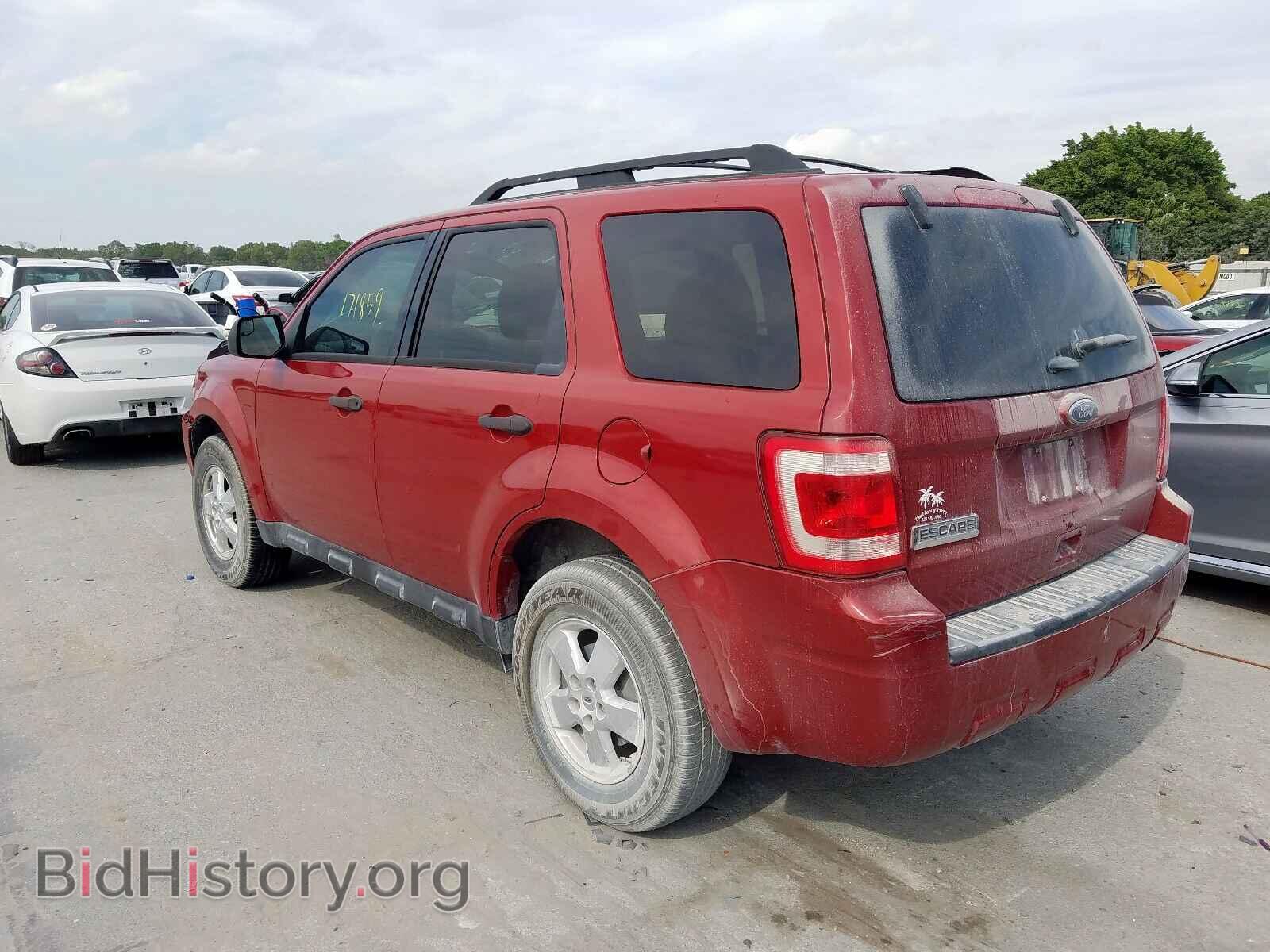 2011 FORD ESCAPE - VIN: 1FMCU0C75BKB34936 - Фото 3