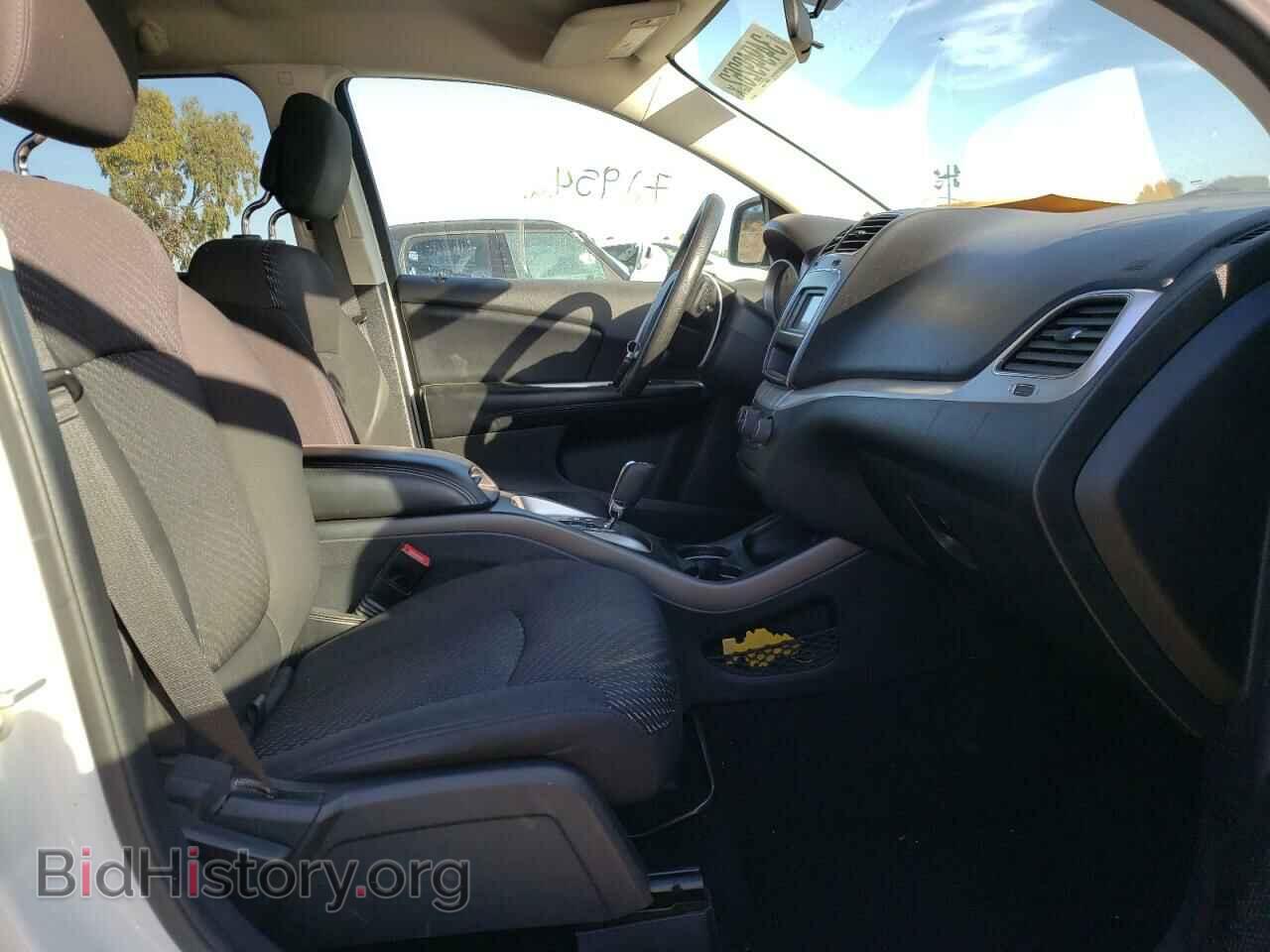2017 DODGE JOURNEY - VIN: 3C4PDCBG8HT523229 - Фото 5