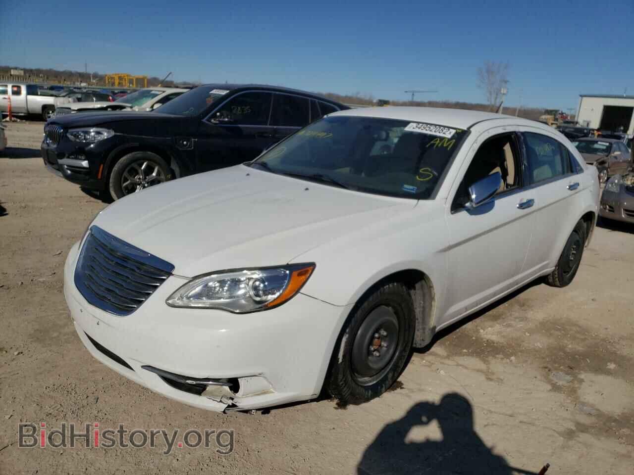 2013 CHRYSLER 200 - VIN: 1C3CCBCG7DN724497 - Photo 2
