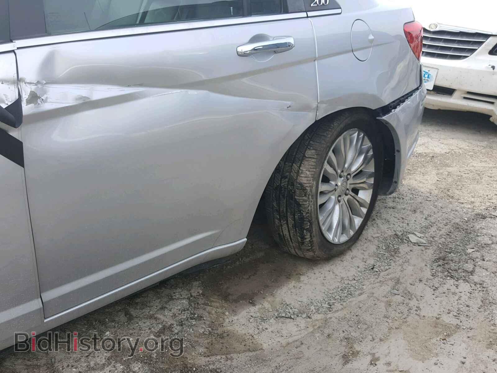 2011 CHRYSLER 200 - VIN: 1C3BC2FB5BN569666 - Фото 10